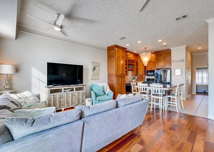 Panama City Beach Townhome With Deck, Ocean Views